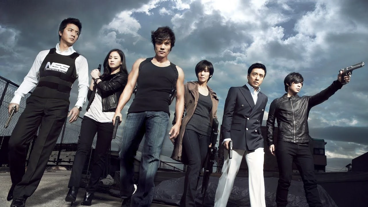 Review IRIS (2009)